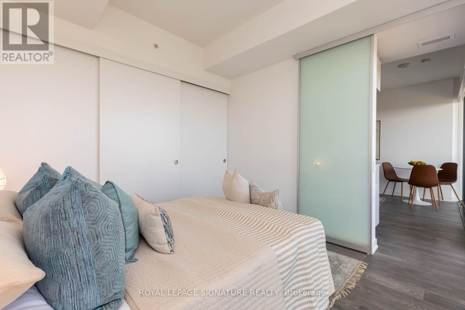 2805- 185 Roehampton Avenue, Toronto, ON photo 18