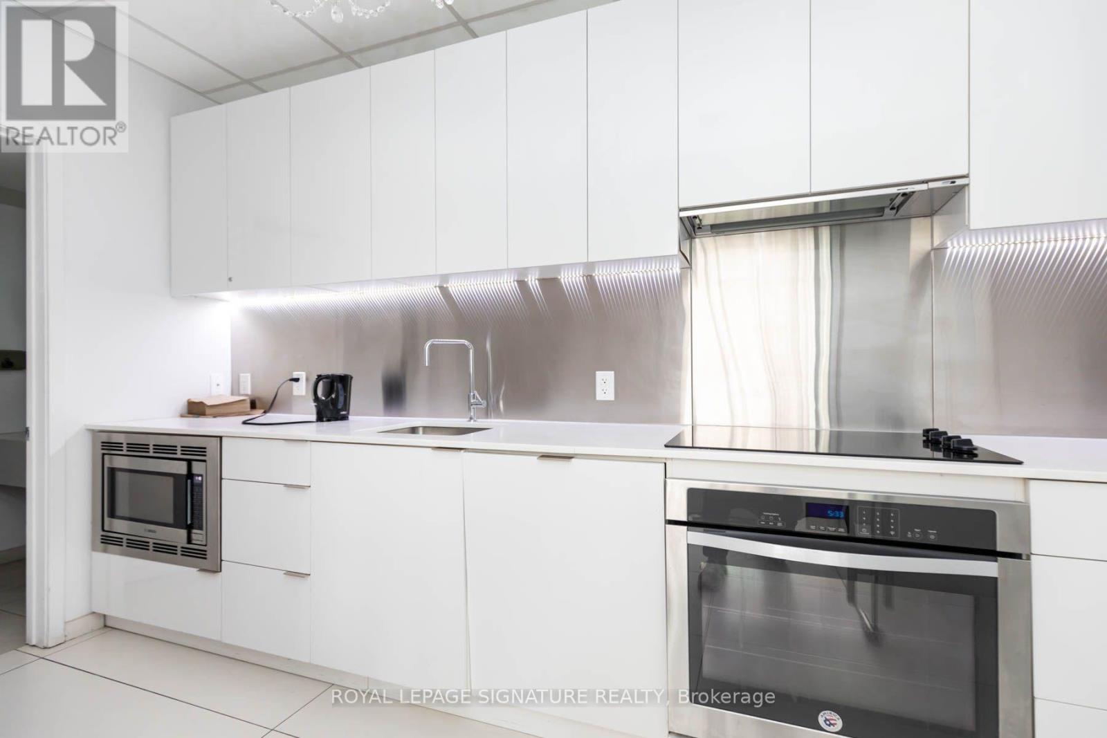 2805- 185 Roehampton Avenue, Toronto, ON photo 38
