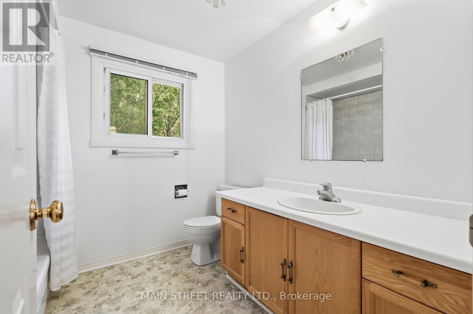 95 Whistling Hills Drive, Toronto, ON photo 22