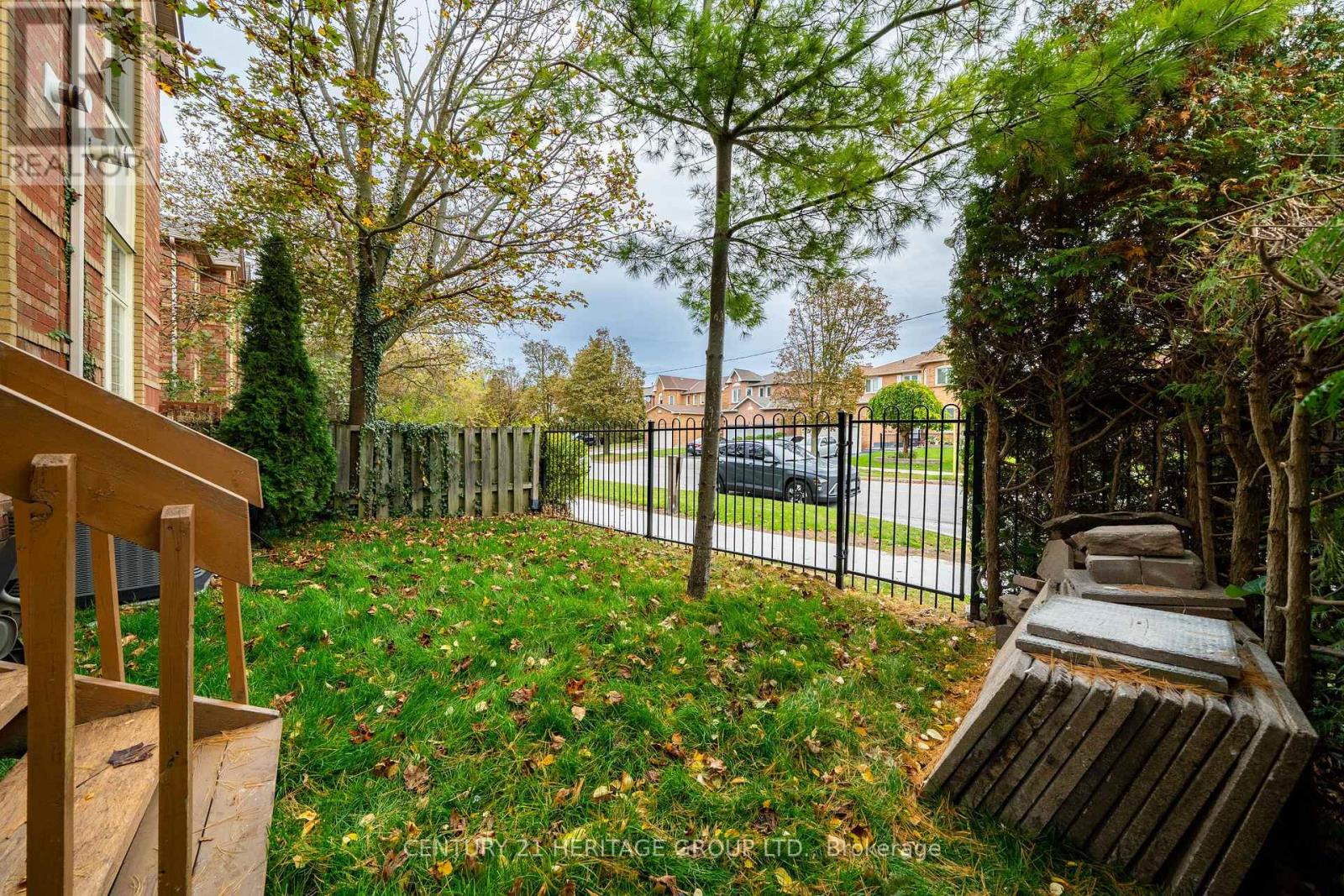 1- 1 Guildpark Pathway, Toronto, ON photo 46