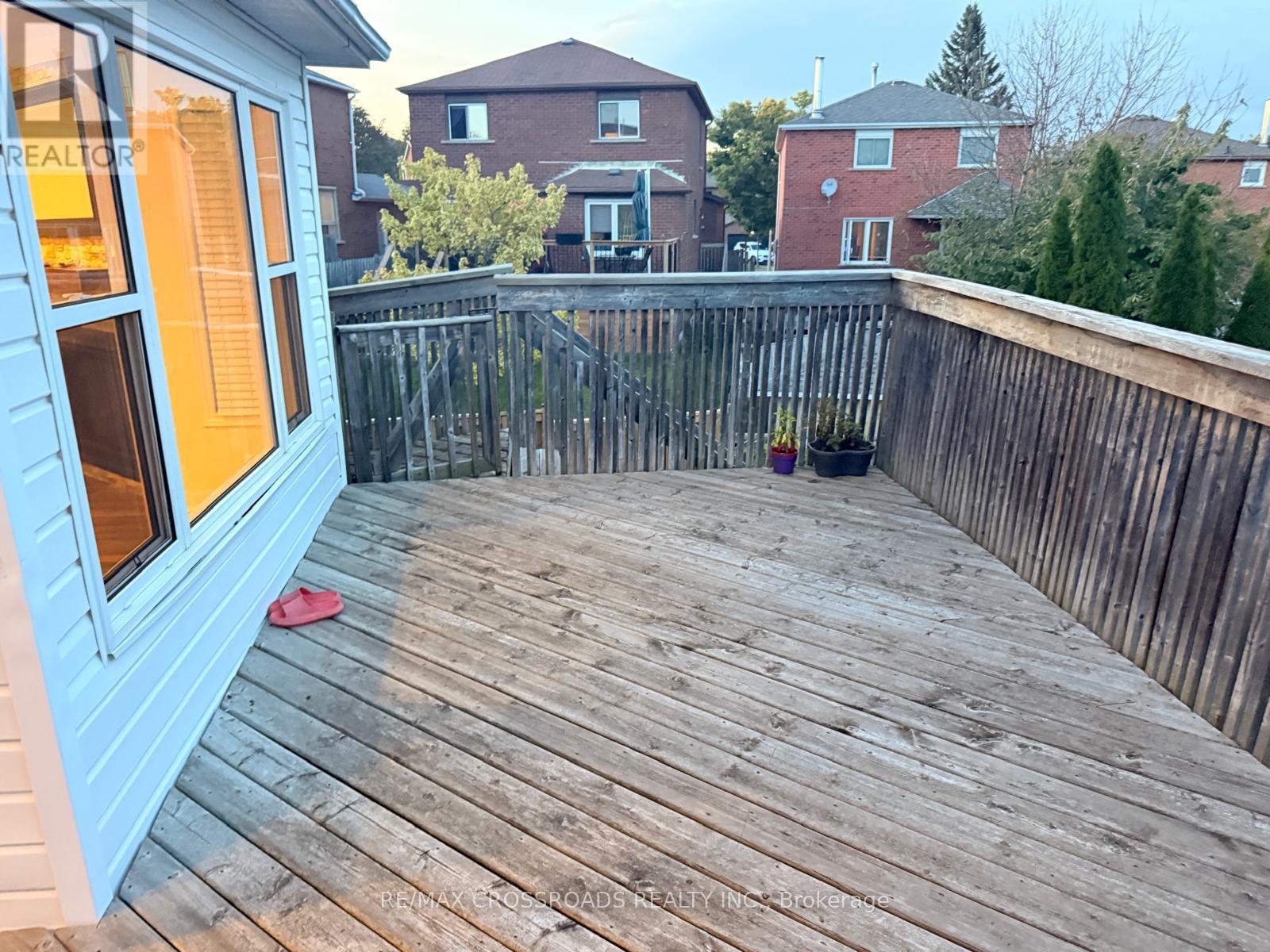 21 Fernbank Place, Whitby, ON photo 20
