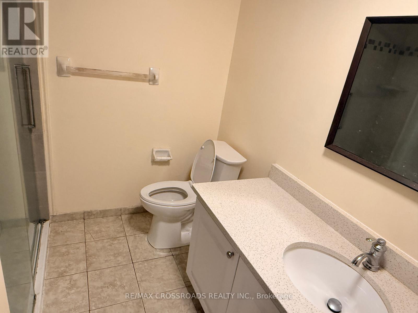 21 Fernbank Place, Whitby, ON photo 25