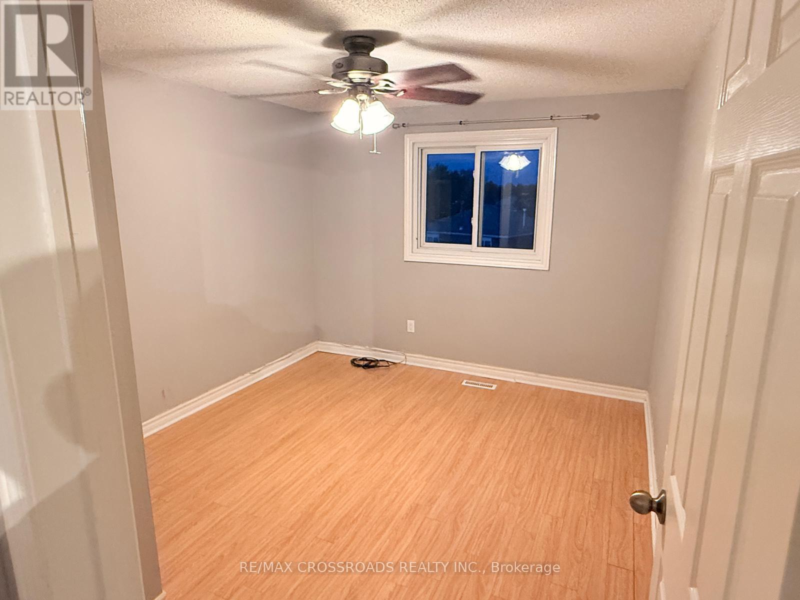21 Fernbank Place, Whitby, ON photo 28
