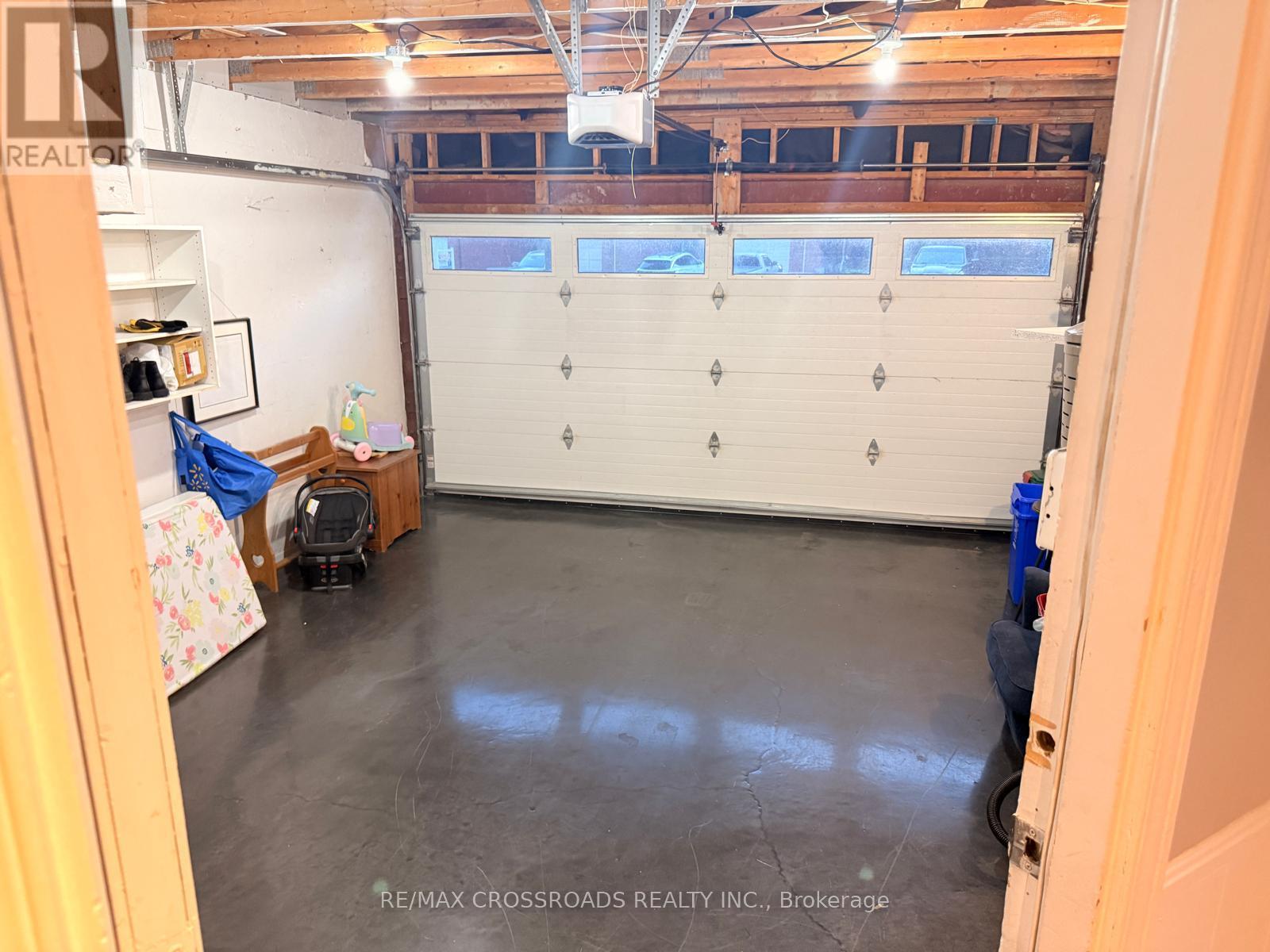 21 Fernbank Place, Whitby, ON photo 7