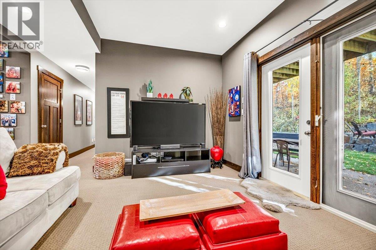 10 Silver Ridge Way - 56