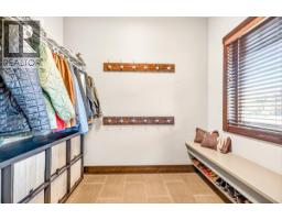 4pc Ensuite bath - 10 Silver Ridge Way, Fernie, BC V0B1M2 Photo 6