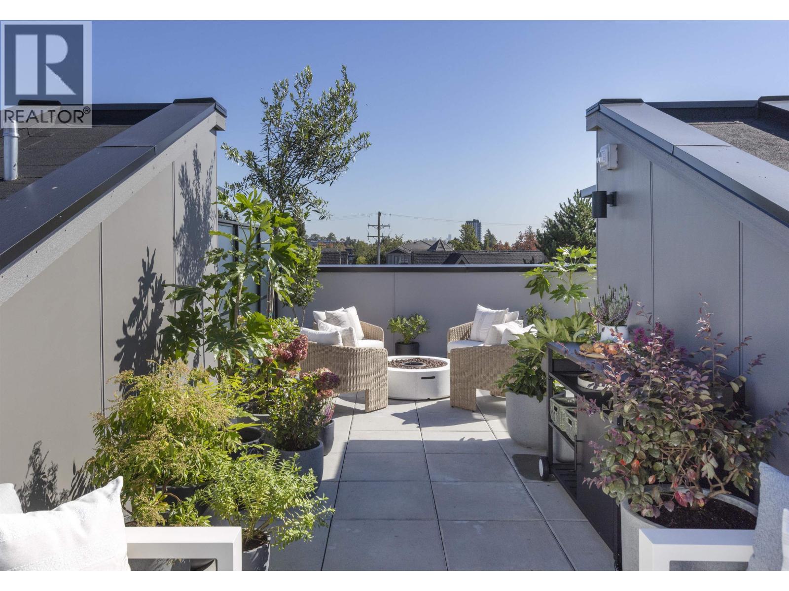 Photo of 1002 W 37TH AVENUE 20