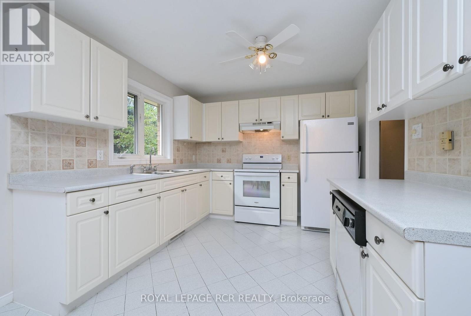 7 Moore Avenue, Adjala-Tosorontio, ON photo 8