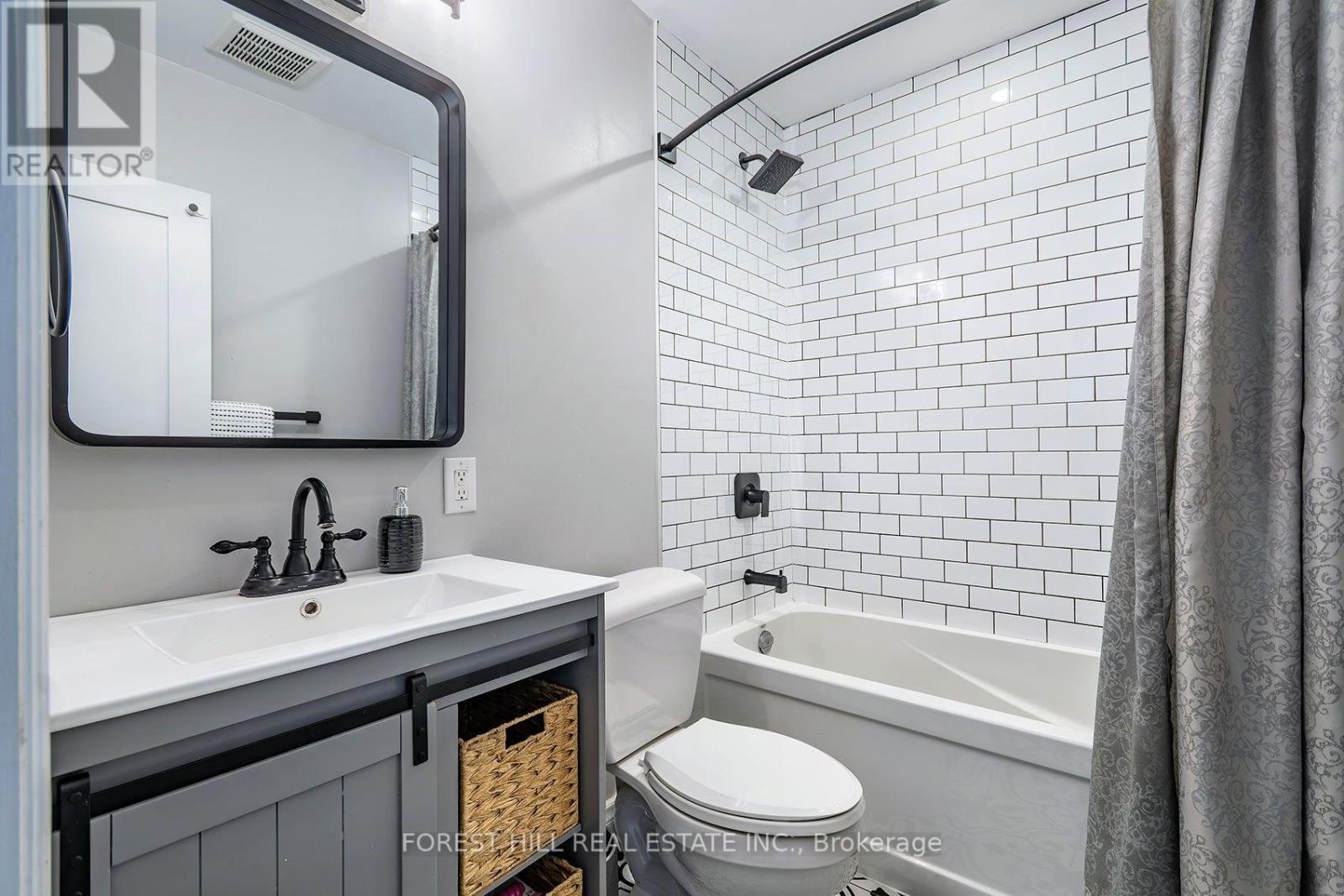 120 Cherrywood Drive, Newmarket, ON photo 20