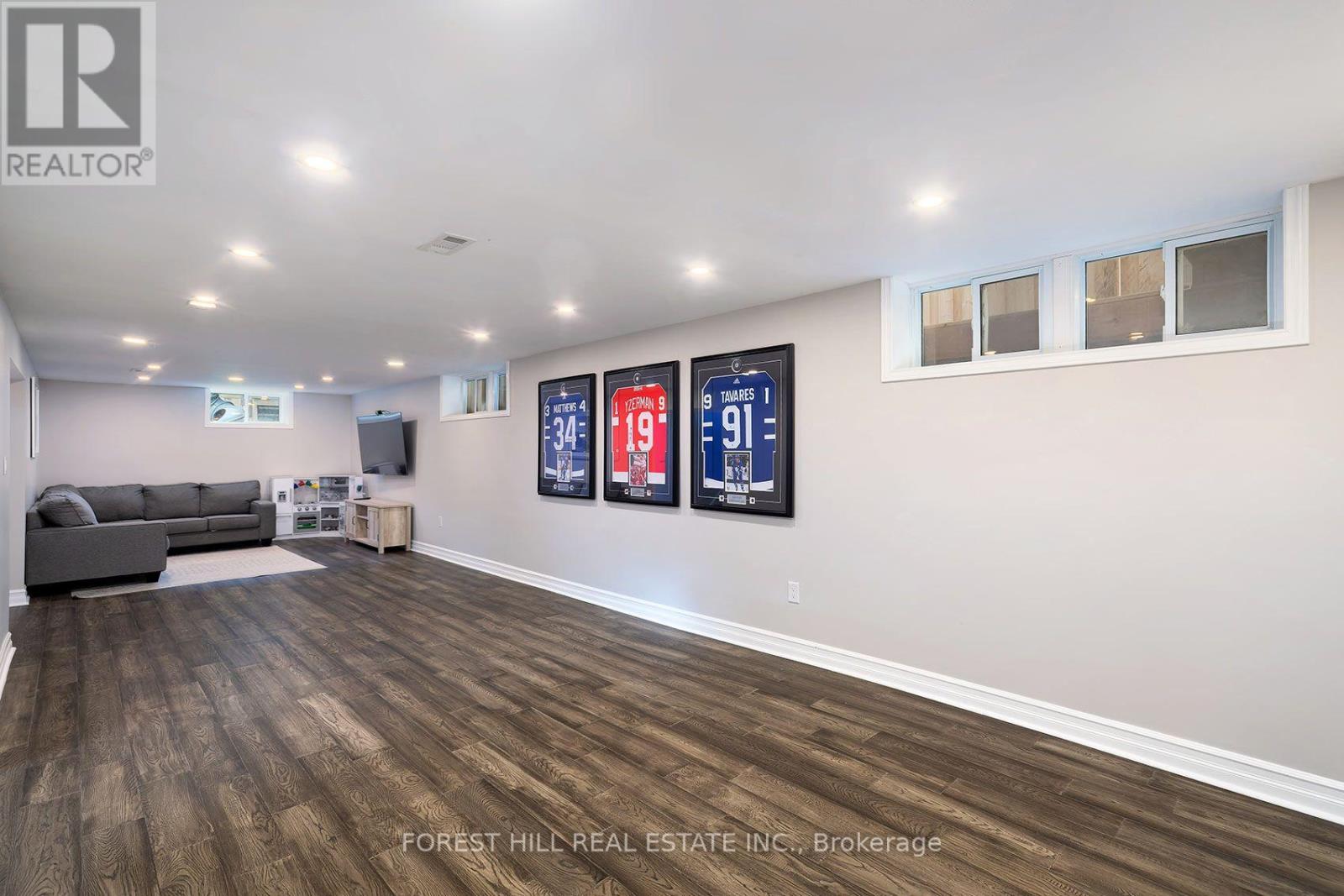 120 Cherrywood Drive, Newmarket, ON photo 22