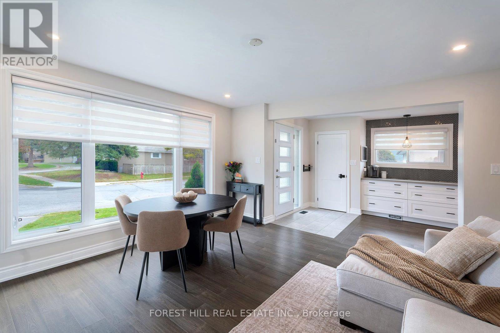 120 Cherrywood Drive, Newmarket, ON photo 8