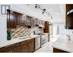 17 Thames Court, Richmond Hill, ON L4B1N5 Photo 10