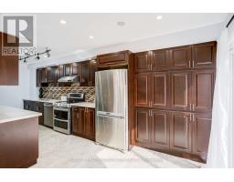 17 Thames Court, Richmond Hill, ON L4B1N5 Photo 11