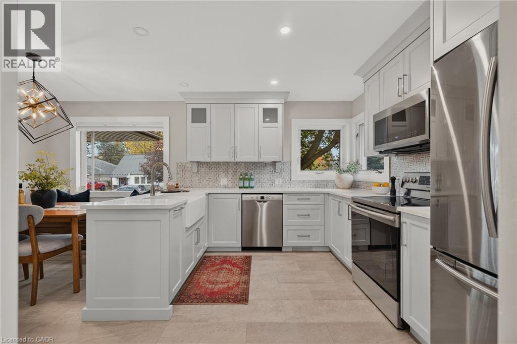 205 Mckenzie Street East — photo 15