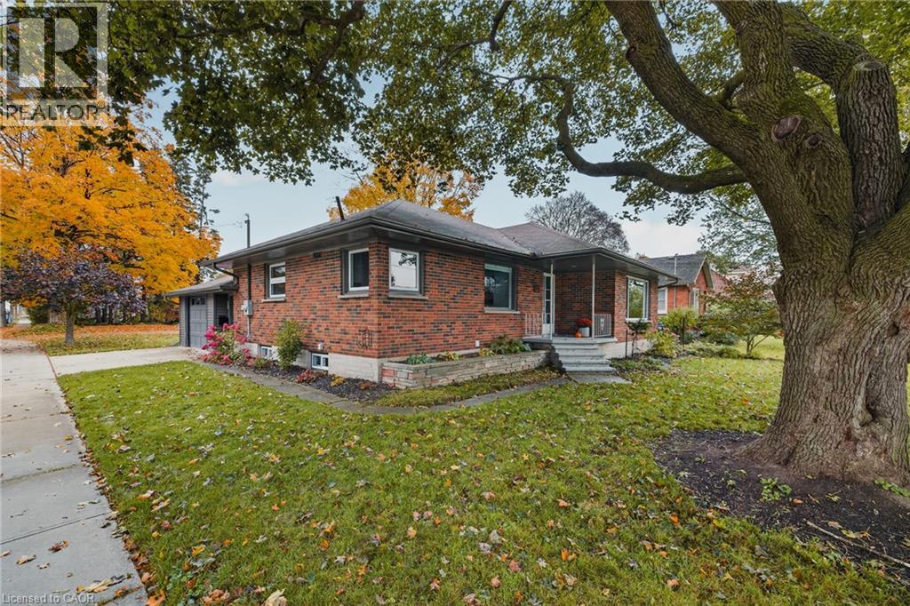 205 Mckenzie Street East — photo 4