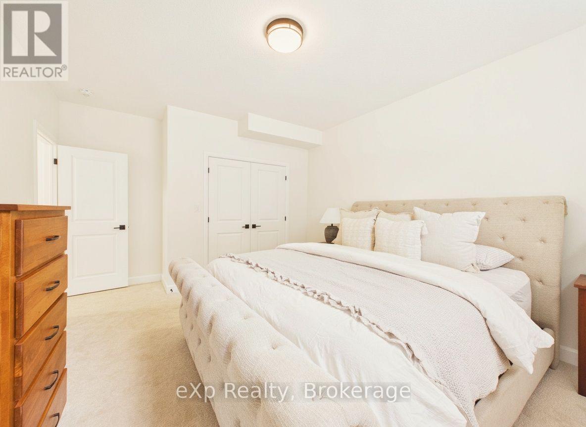 137 ACTON DRIVE - 33