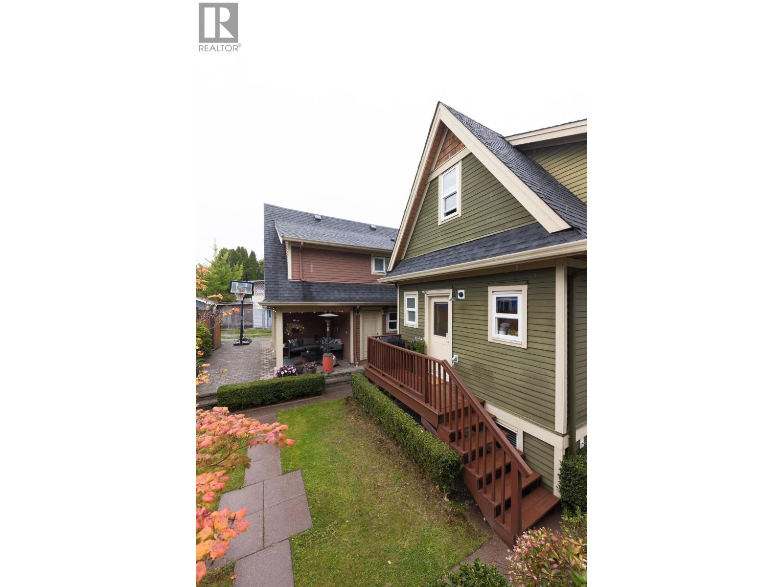 1288 E 24TH AVENUE property photograph