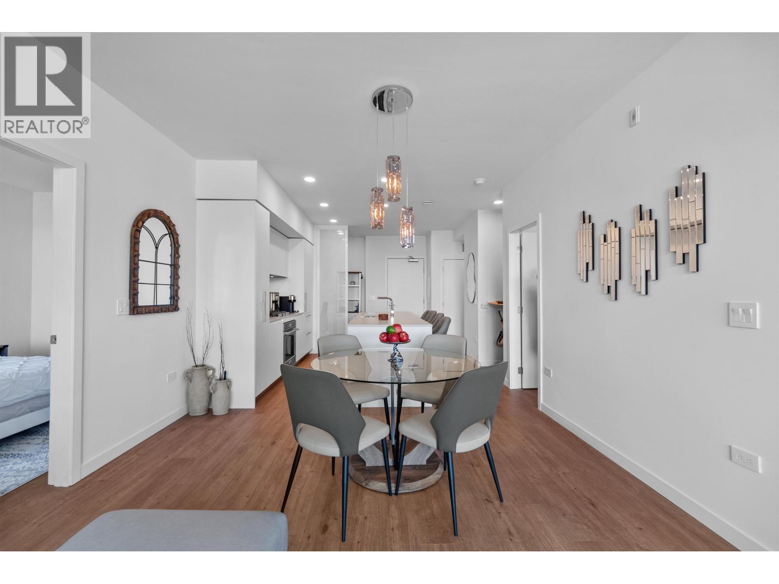 411 1500 SCOTT CRESCENT, Squamish - Image 1