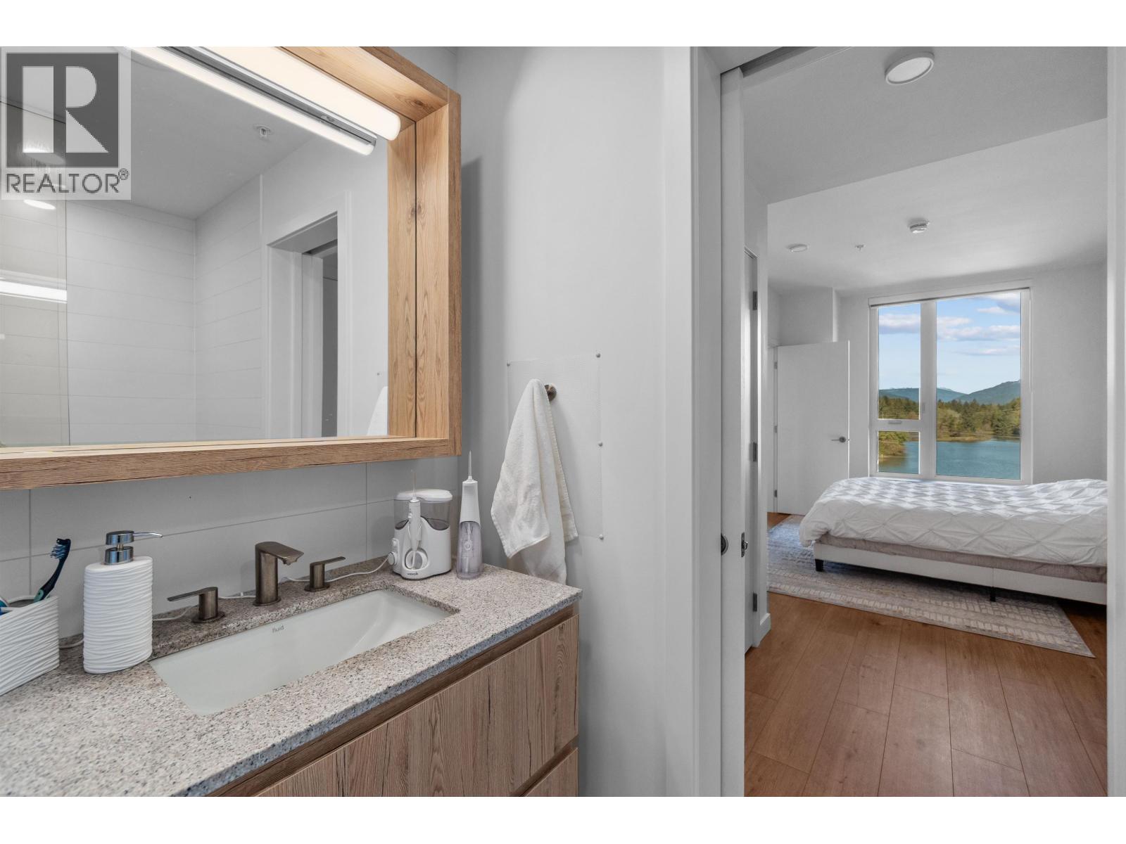 411 1500 SCOTT CRESCENT, Squamish - Image 1