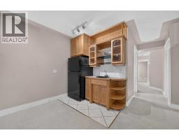 4418 20 Avenue NW - photo 32