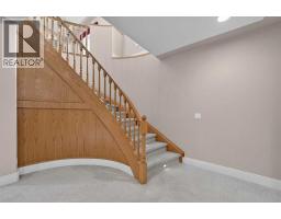 4418 20 Avenue NW - photo 33