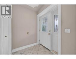 4418 20 Avenue NW - photo 4