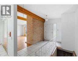 132 Lake Wapta Rise SE - photo 4
