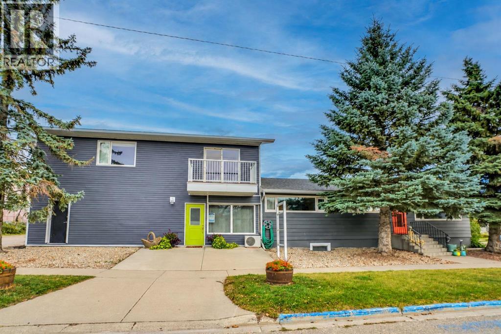413 3 Street, Strathmore