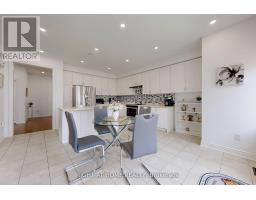 Foyer - 423 Grindstone Trail, Oakville, ON L6H0S1 Photo 10