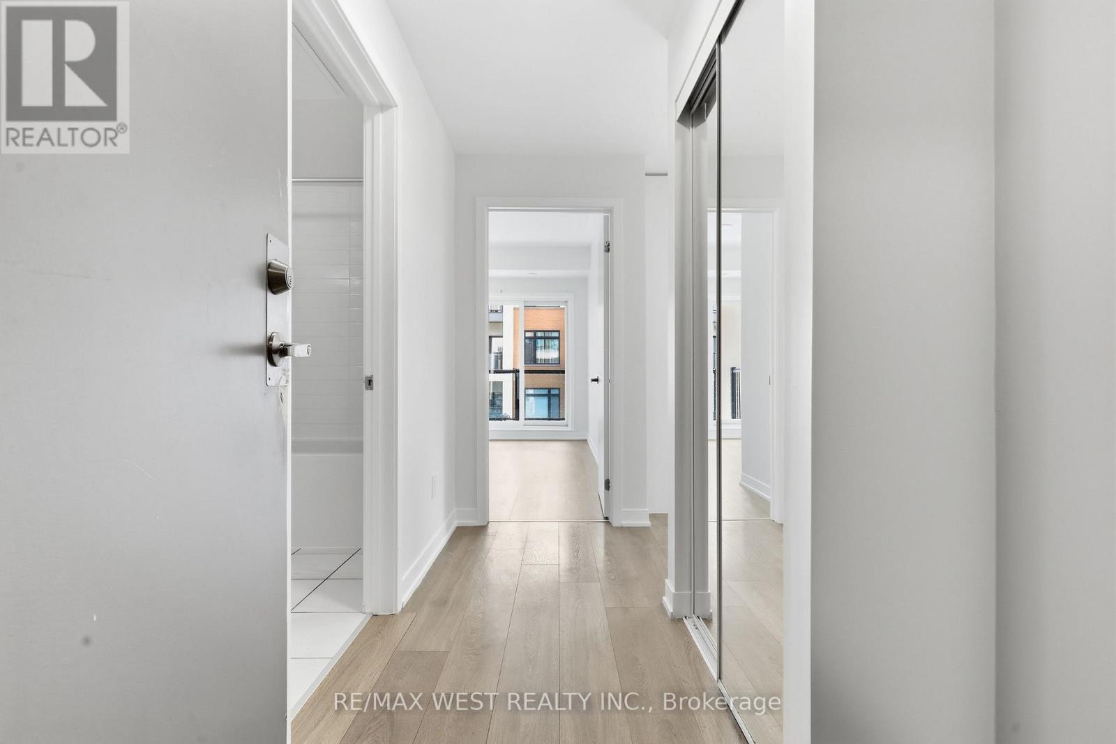 302- 130 Canon Jackson Drive, Toronto, ON photo 13