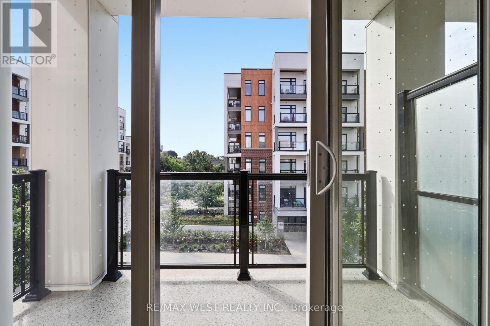 302- 130 Canon Jackson Drive, Toronto, ON photo 20