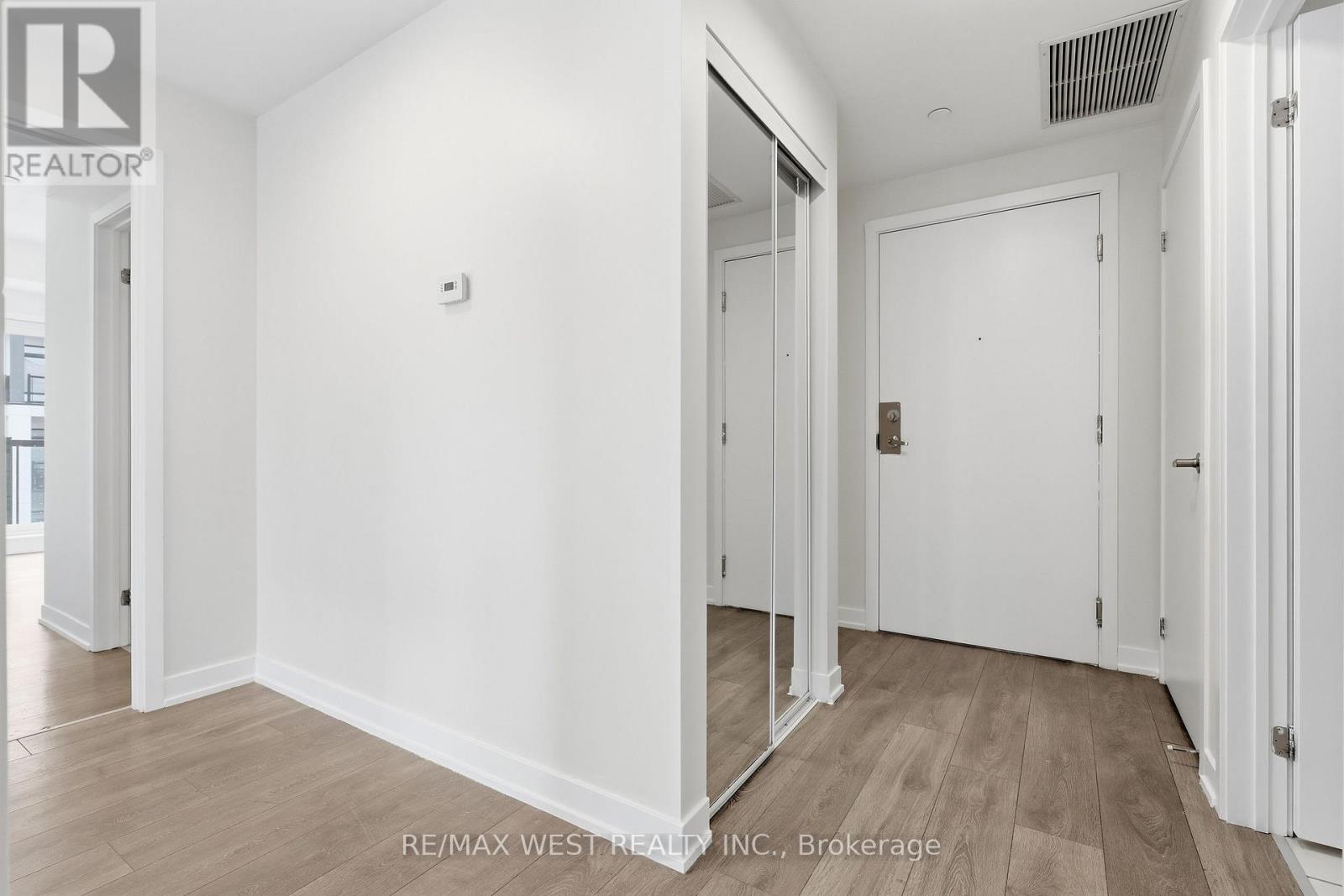 302- 130 Canon Jackson Drive, Toronto, ON photo 23
