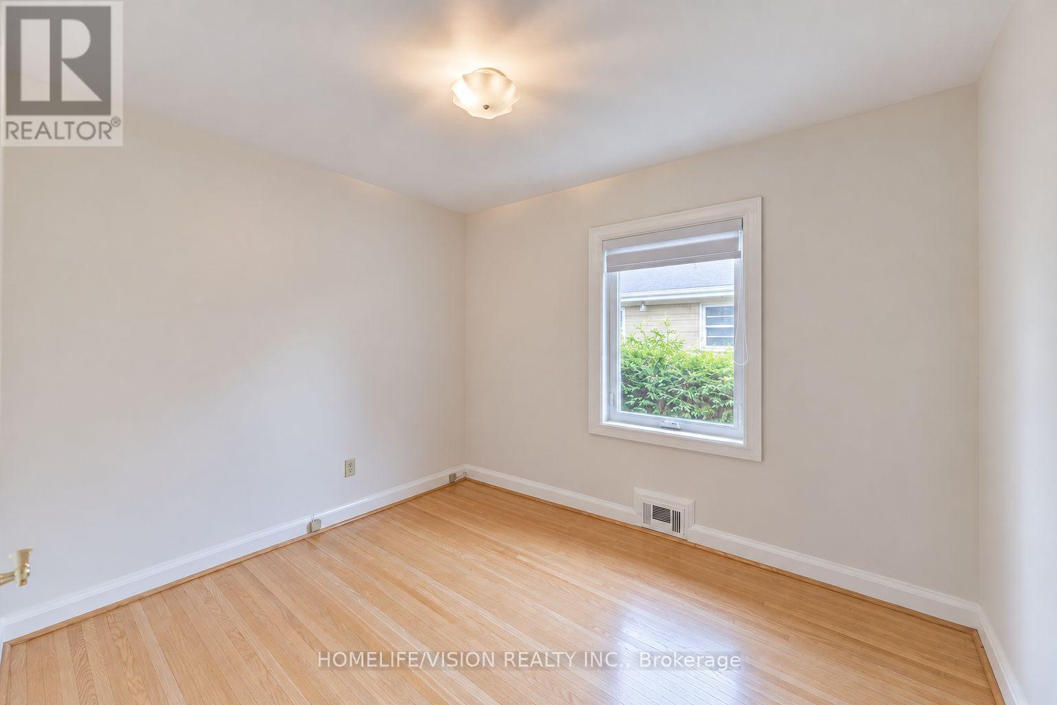 11 Larstone Avenue, Toronto, ON photo 21