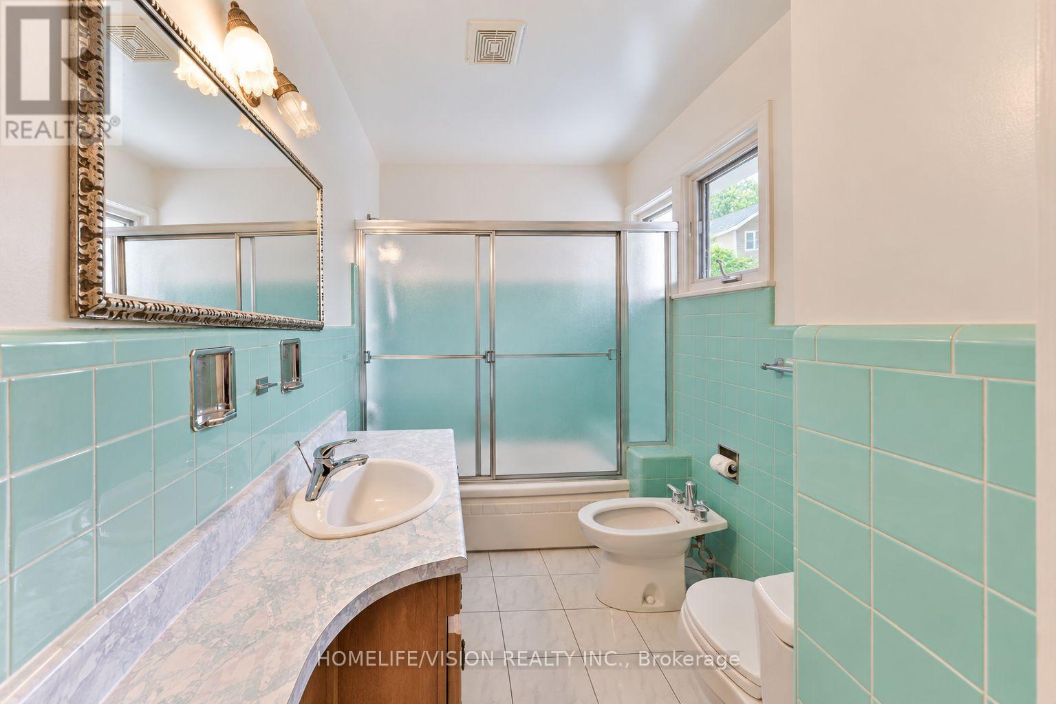 11 LARSTONE AVENUE - 22