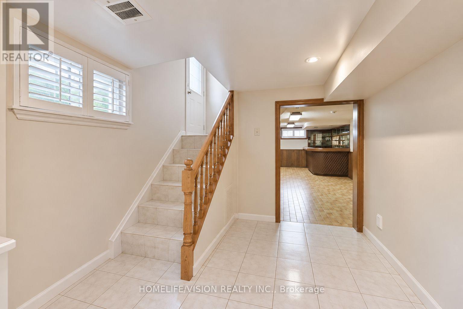 11 Larstone Avenue, Toronto, ON photo 23