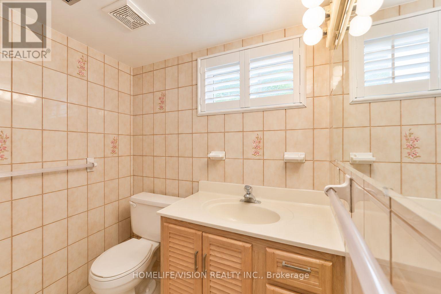 11 Larstone Avenue, Toronto, ON photo 30