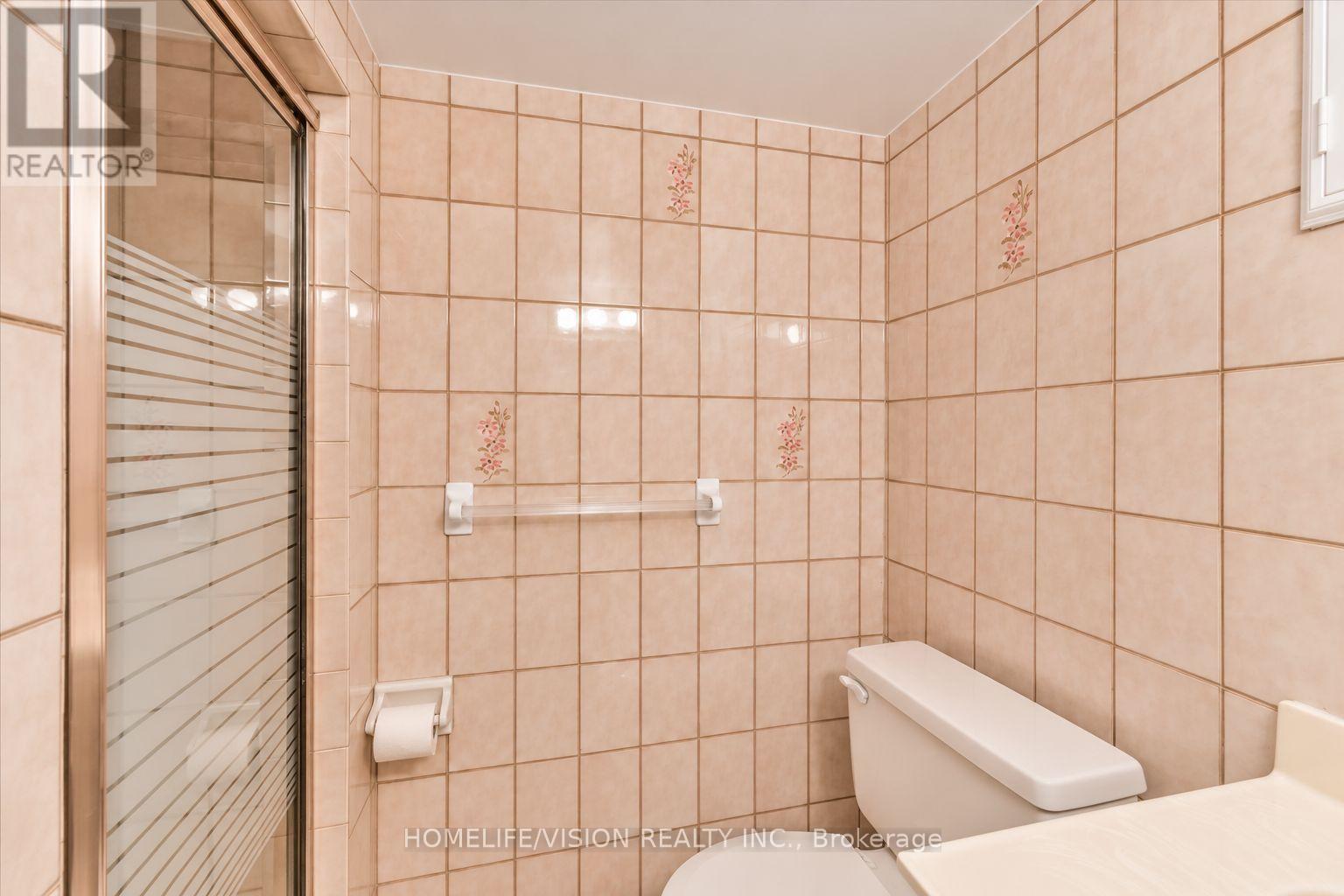 11 Larstone Avenue, Toronto, ON photo 31