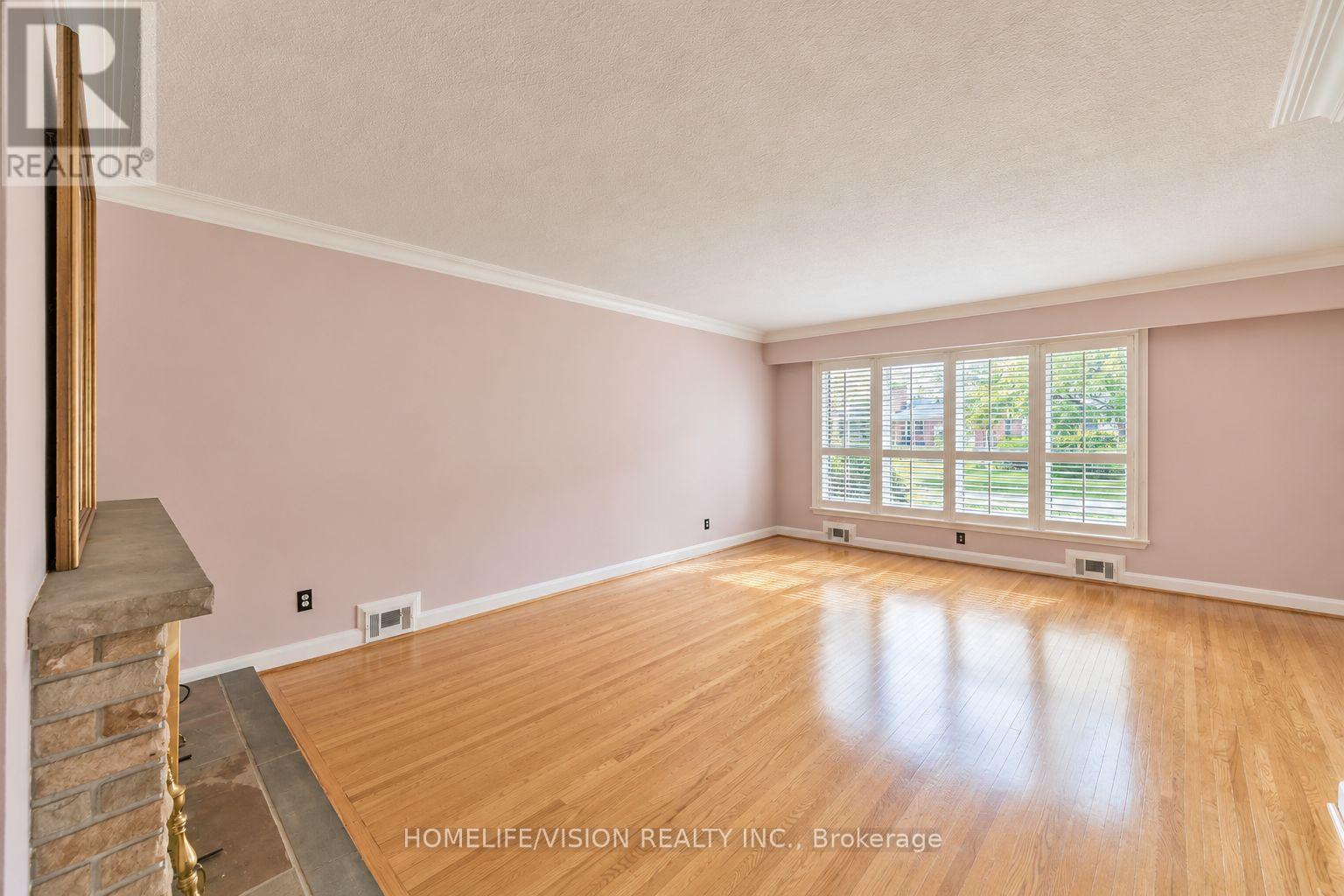 11 LARSTONE AVENUE - 7