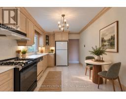 11 Larstone Avenue, Toronto, ON M8Z2N5 Photo 13
