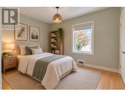 11 Larstone Avenue, Toronto, ON M8Z2N5 Photo 17