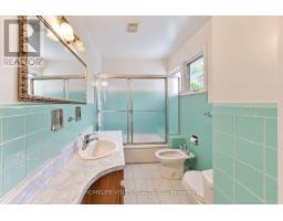 11 Larstone Avenue, Toronto, ON M8Z2N5 Photo 22