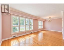 Kitchen - 11 Larstone Avenue, Toronto, ON M8Z2N5 Photo 9