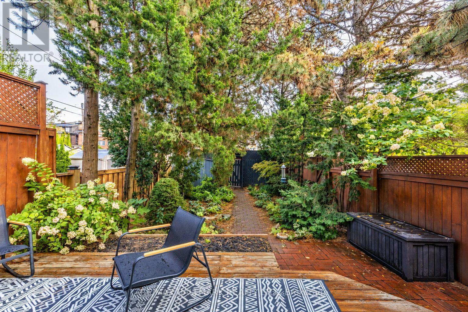 63 Chester Avenue — photo 30