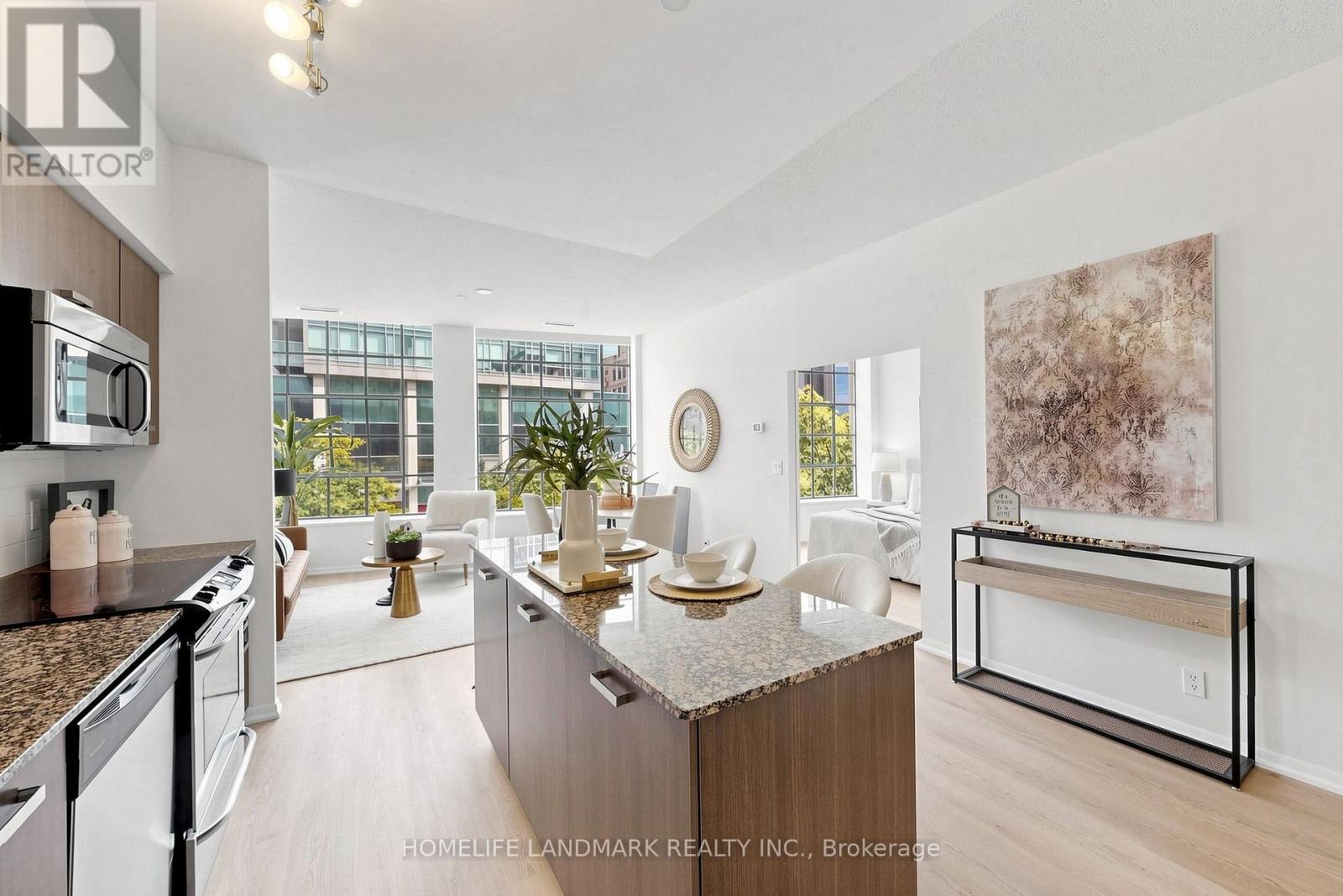 204- 832 Bay Street, Toronto, ON photo 16