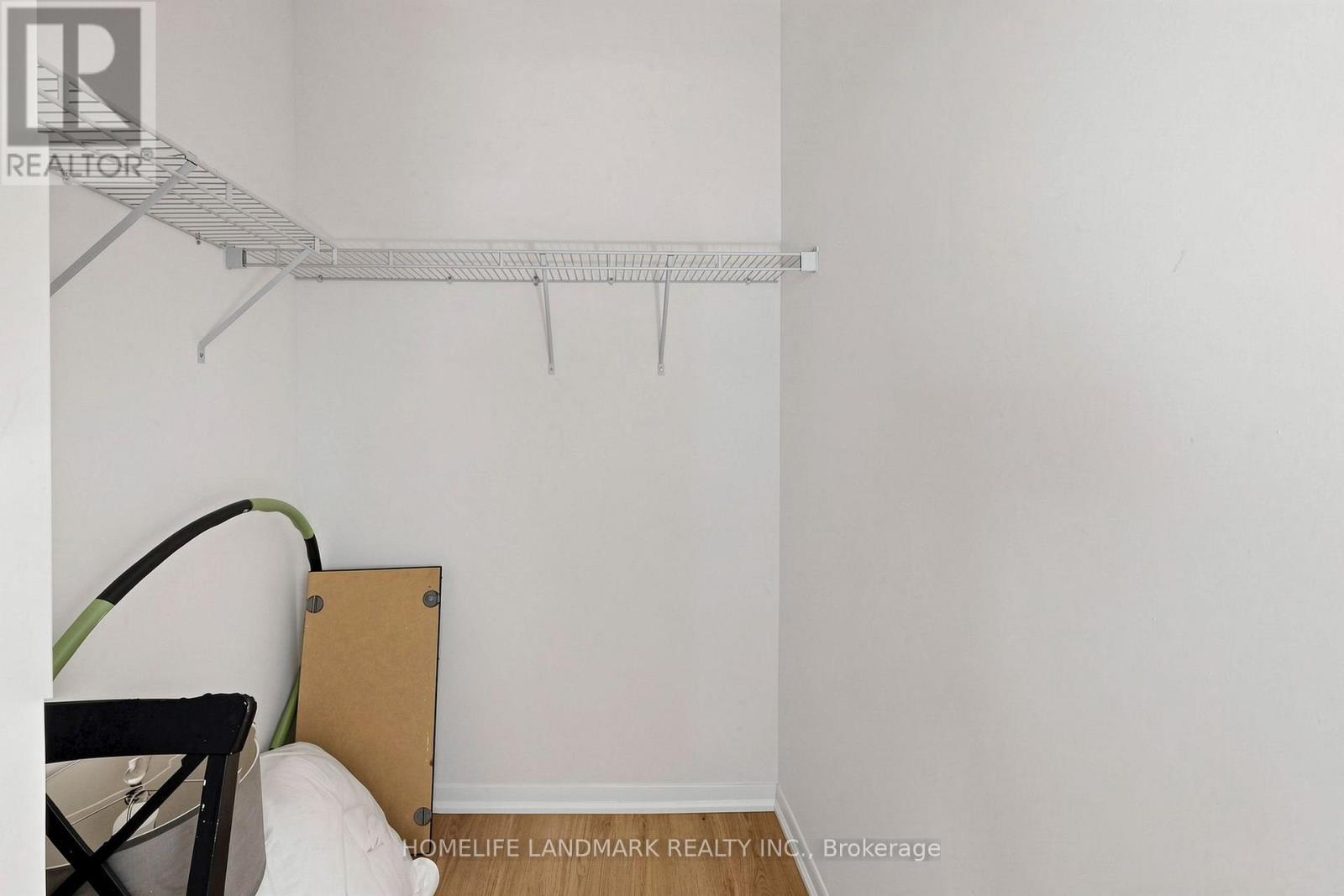 204- 832 Bay Street, Toronto, ON photo 35