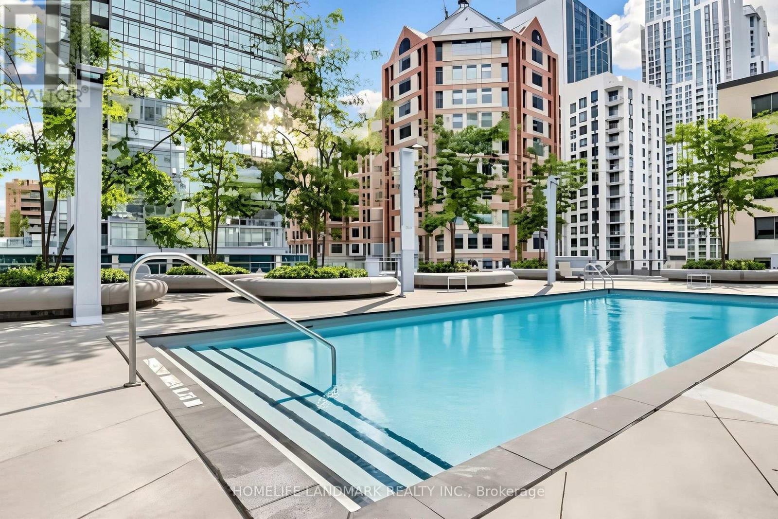 204- 832 Bay Street, Toronto, ON photo 41