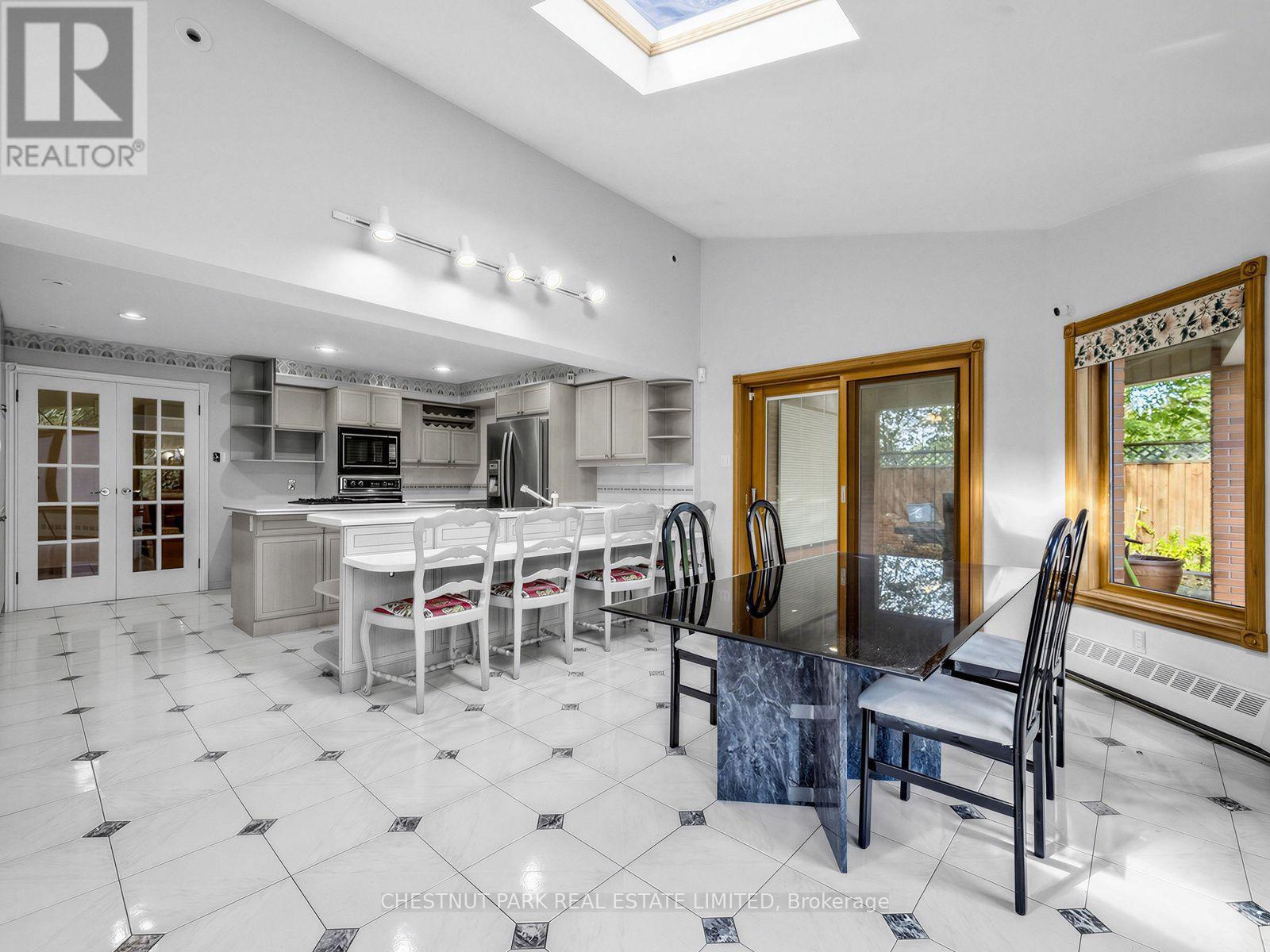 59 Chipstead Road, Toronto, ON photo 15