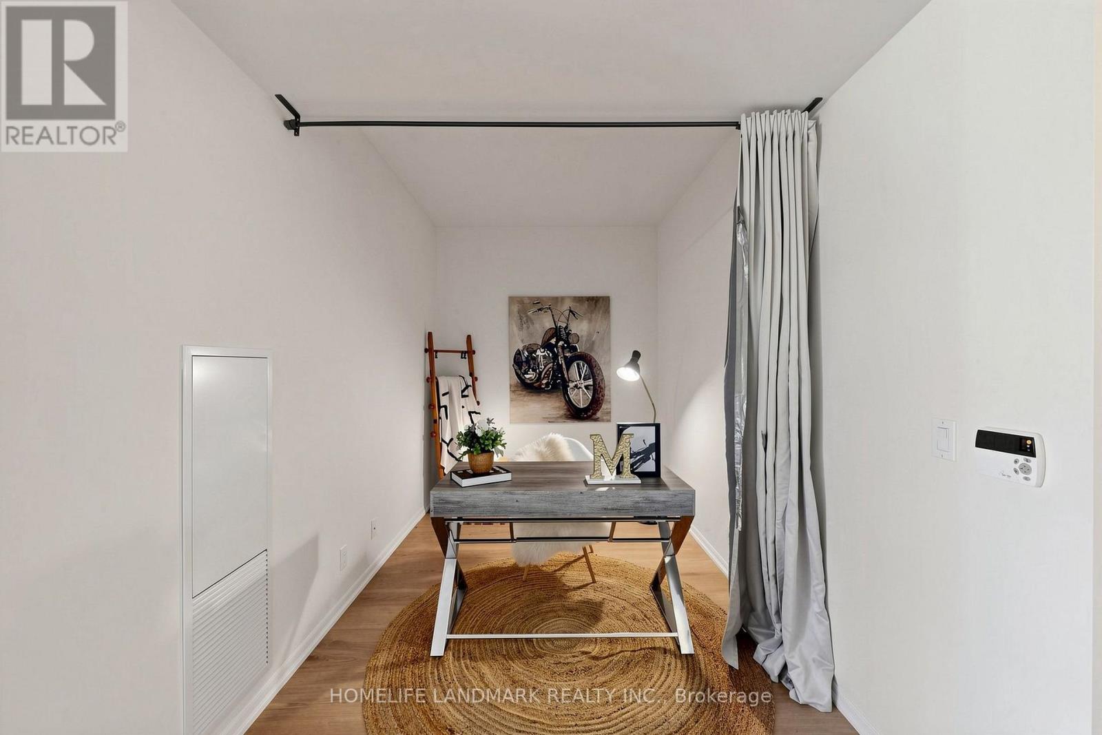 204- 832 Bay Street, Toronto, ON photo 27