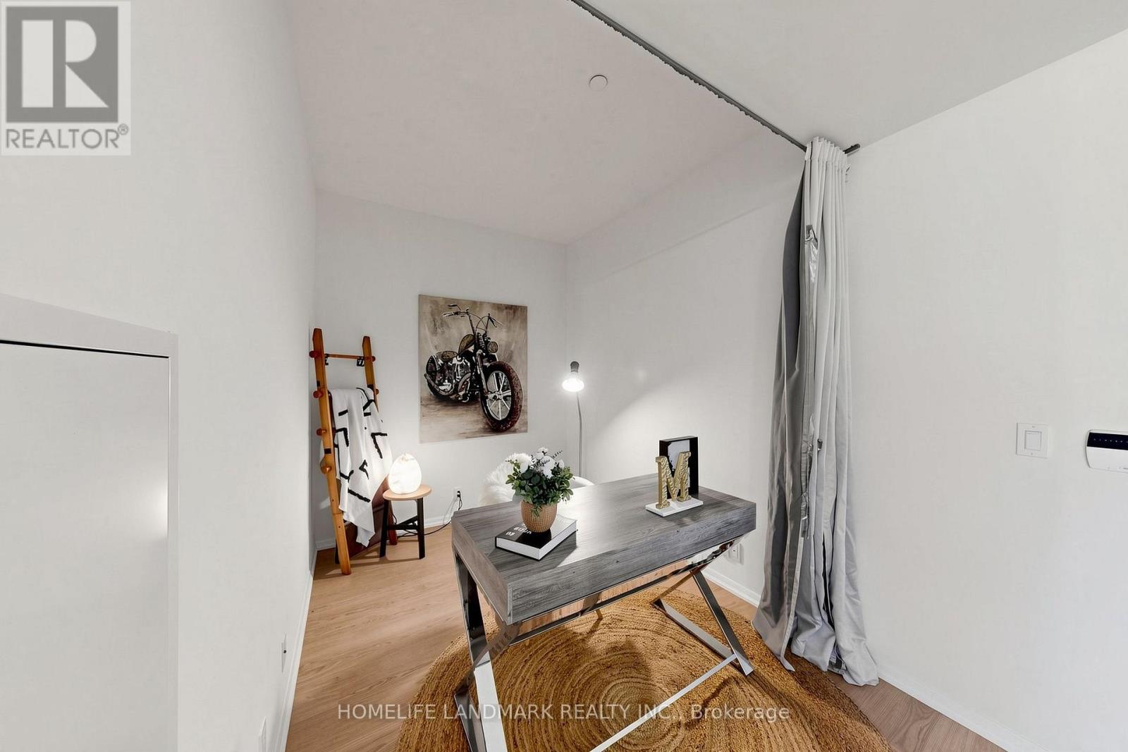 204- 832 Bay Street, Toronto, ON photo 28