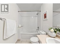 204 - 832 Bay Street, Toronto, ON M5S1Z6 Photo 33